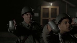 Ночная зарядка. Отрывок из фильма: Братья по оружию