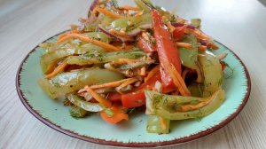 Простой салат из болгарского перца на любой случай! Легкий и быстрый салат.