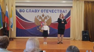 "Рисуют мальчики войну" (сл. и муз. А. Богословского).mp4