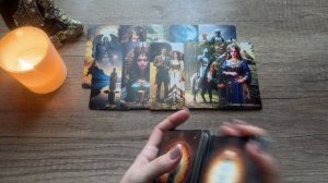 ТАРО РАСКЛАД | ЧТО ПОКАЗЫВАЕТ И ЧТО ЧУВСТВУЕТ НА САМОМ ДЕЛЕ⁉️🤔🤪