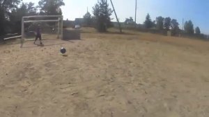 Проверка футбольного вратаря на прочность. Вечерняя проверка сеток