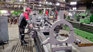 Новый токарно-винторезный станок в УРМЭО ЛГОКа