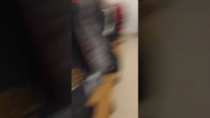 дуры играют в футбол