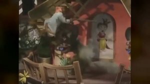 УЖАСНАЯ СТОРОНА МИККИ МАУСА - Как ненависть к ДИСНЕЮ уничтожила мышонка? (Уголок Акра)