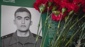 «Парту героя» в честь сотрудника МЧС России Решата Медиева открыли в школе, где он учился