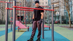 Комбинированная сессия: аэробное окно + силовой объём на 650 повторений.