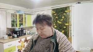 Варю гороховый суп и готовлю фарш со специями.