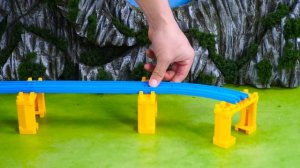 Поезда! Детская огромная железная дорога! Давай играть вместе! #51