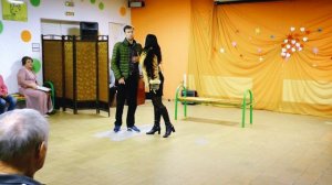 Инсценировка "Встреча". Исполняют Мария Ковязина и Эдуард Гедвилас.