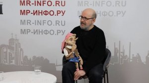 Ильдар Валиахметов, главный художник Магнитогорского театра куклы и актера "Буратино"