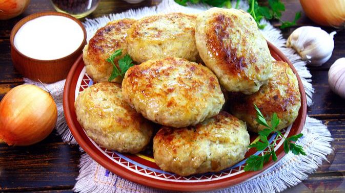 КАРТОФЕЛЬНЫЕ КОТЛЕТЫ С МЯСНЫМ ФАРШЕМ