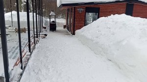 Весенняя физкультура . Уборка слёженого снега большой объём (1,5 КАМАЗа в ручную 😜👍)
