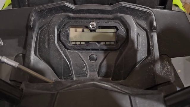 BRP Can-Am Outlander 650 XMR требует техобслуживание раньше срока