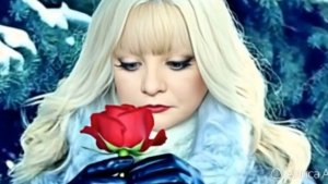 *** РОЗЫ  НА  СНЕГУ ***