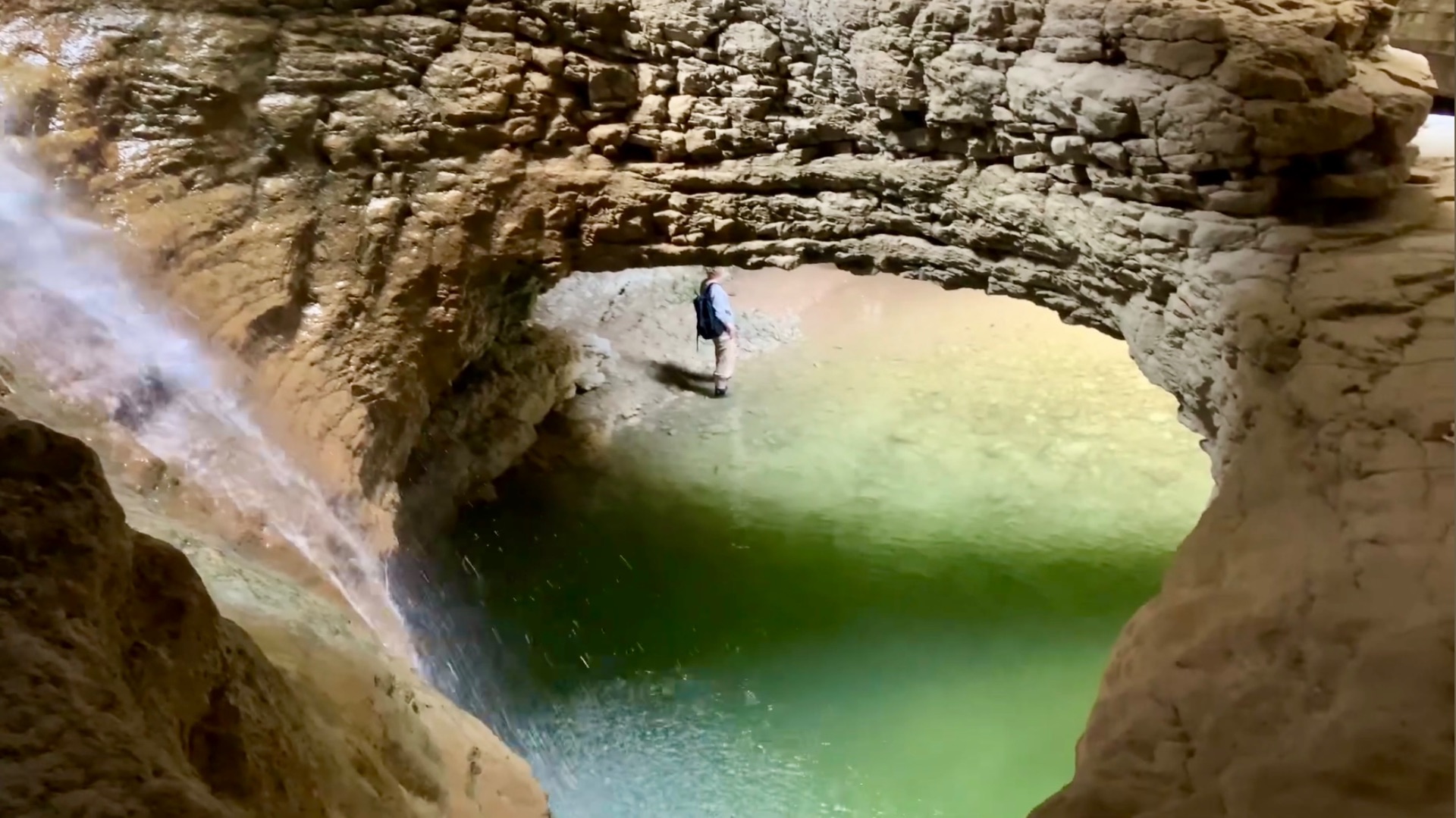 Поход к водопаду в Салтинской теснине селение Салта Дагестан май 2024