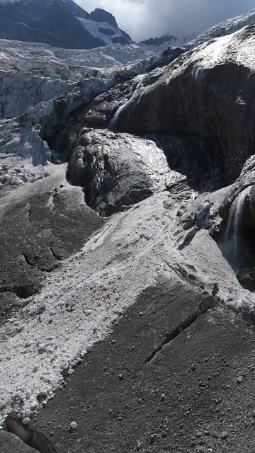 Ледник Алибек и водопады