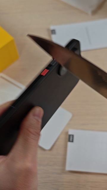 ВСЕ ВЫСТРАИВАЮТСЯ В ОЧЕРЕДЬ ЗА ЭТИМ СМАРТФОНОМ