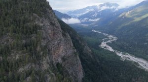 Река Теберда среди гор