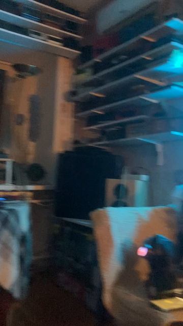 Световая внучка в гостях у бабушки-прожекторе!