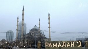 Владимир Путин поздравил мусульман с праздником Ураза-байрам.