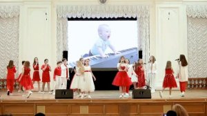 Концертный ансамбль СЭВ СМАЙЛИКИ - Подними глаза