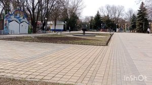 Тестирую микрофон- наушник... Фламинго в в Ейске на заливе, вазможно ли? Пересаживают цветы...