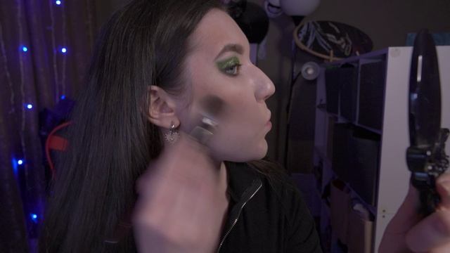 Очень весенняя палетка от Космик бьюти