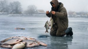 В ЭТОЙ ЛУНКЕ РЫБА ПРЕТ ПО ДВЕ ШТУКИ ЗА РАЗ! РЫБАЛКА ПО ПОСЛЕДНЕМУ ЛЬДУ!