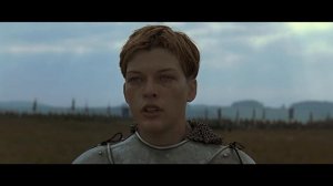 Жанна остановила битву между французами и англичанами. Отрывок из фильма: Жанна д’Арк