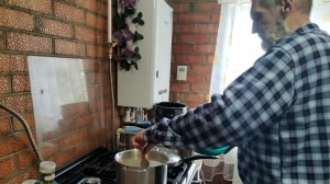 Простая жизнь пенсионеров в станице. Иванович повар.