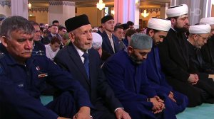 Мусульмане начали отмечать Ураза-байрам - один из главных праздников ислама.