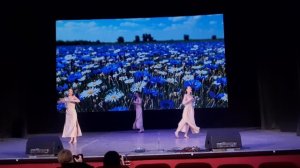 Вероника Белкина, Елена Ефимова, Ангелина Шахламджян - Ромашка Василёк