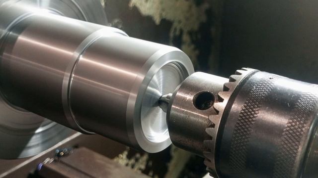 Как зацентровать деталь