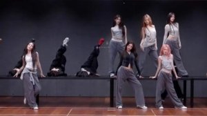 Ive - Blackhole|dance practice [MIRRORED]