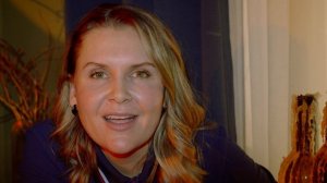 Стих - Солнечные люди. Читает Елена Миронова.