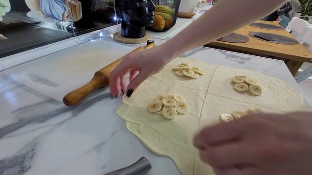 НЕ СПАЛА ПОЛ НОЧИ