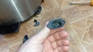 Замена сетевого разъёма в мультиварке