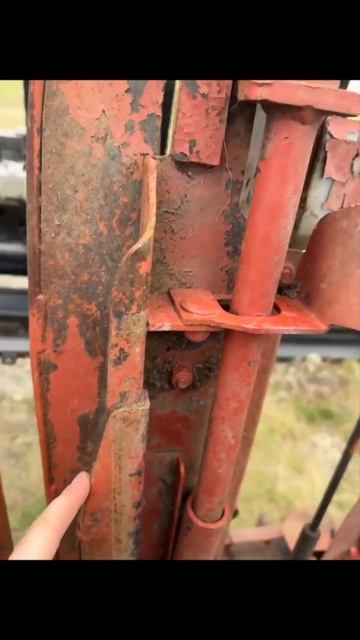 🔧 Пластины натяжителя цепей на жатках Geringhoff — важный момент, о котором часто забывают