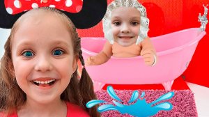 Детская песенка для детей  /  Весело купаемся с Лизой / Видео для малышей