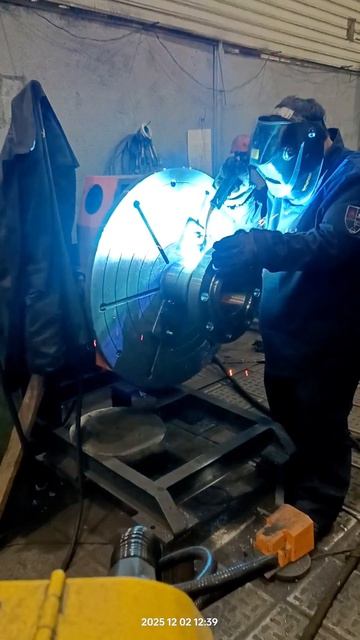 Зачистка корня шва