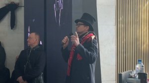 ИСТЕРИКА ДОЧЕРИ И ПЕСНИ У ГРОБА ПОД БАЯН ... НЕОБЫЧНЫЕ ПОХОРОНЫ ВАЛЕНТИНА ГНЕУШЕВА | ТРОЕКУРОВСКОЕ