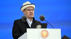 Жапаров поздравил кыргызстанцев с Ноорузом в Нарыне, пожелав мира и духовного благоденствия