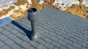 БЮДЖЕТНЫЙ дом своими руками. Вентиляция и Проходные элементы через крышу!