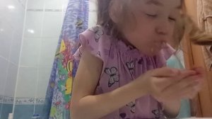 чистим зубы