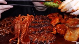 ASMR МУКБАНК ЛАПША ИЗ ЧЕРНОЙ 🍜