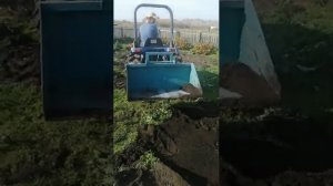 Работа моего самосвального ковша 11 октября 2023 г [get.gt].mp4