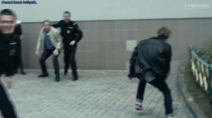 отрывок из сериала Полицейский с Рублевки где звучит песня  "Что такое осень?" группы ДДТ