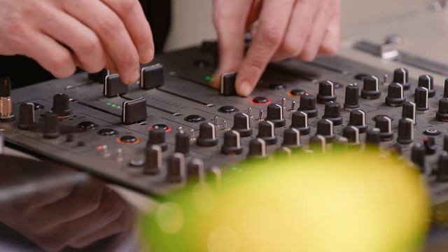 Daniel Paul - Deep-House Vinyl Only DJ Mix