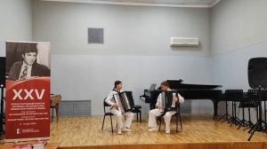 дуэт аккордеонистов  
Лалазарян Эмилия- Викторова Николь
1000093684.mp4