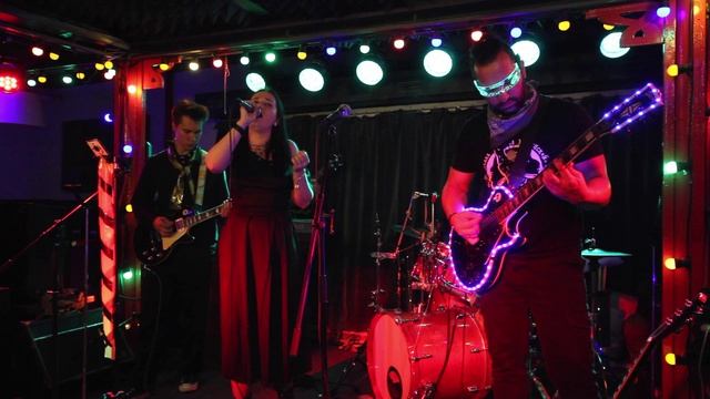 17_Mama, I’m coming home